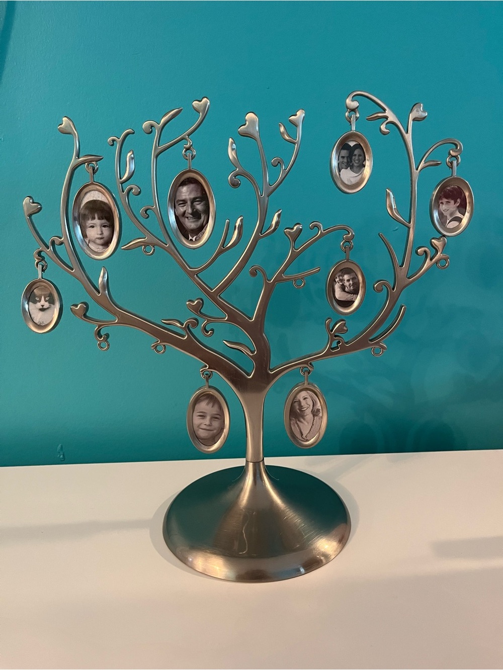 NWOT Papyrus Family Tree with Picture Charms